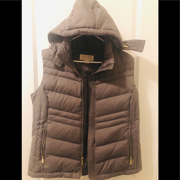 michael kors vest olive